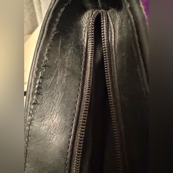 Vintage Cem Black Leather Woven Crossbody Bag - Picture 8 of 9